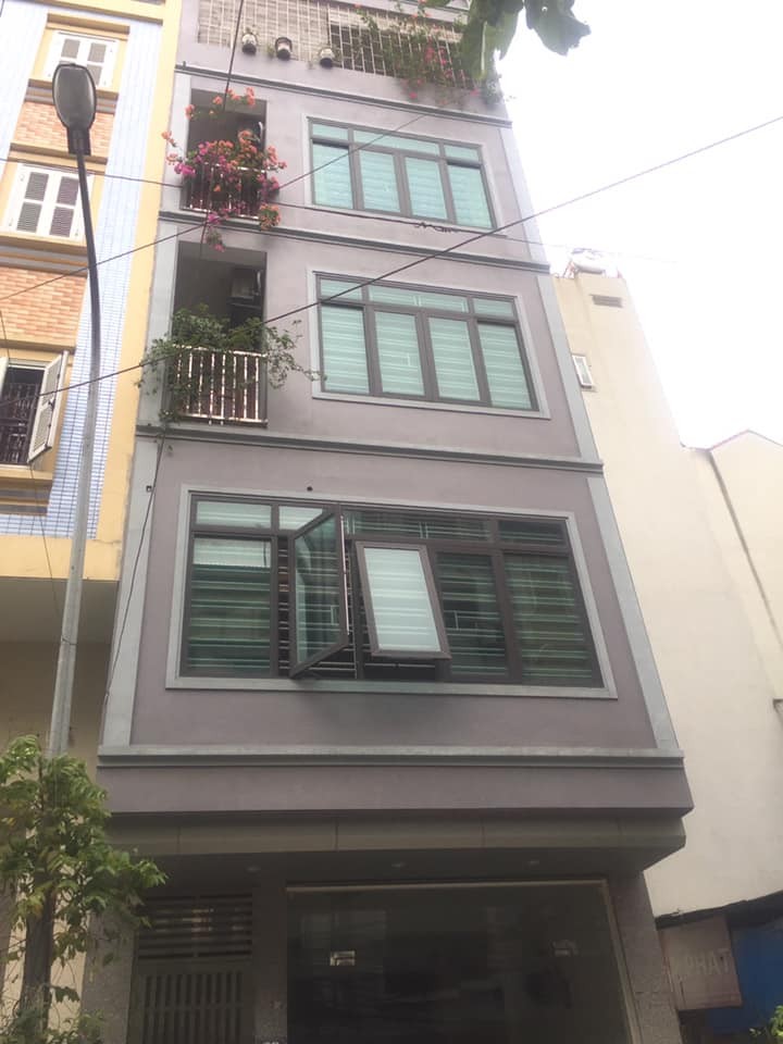 Giảm giá, Nhà mặt phố Trần Đăng Ninh, Hà Đông, 50 mét, 5 tầng, chỉ 7,8 tỷ, Ô tô, Kinh doanh.