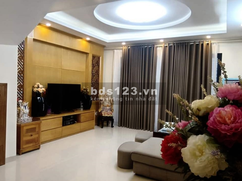Bán nhà nguyên căn ô tô qua nhà diện tích sử dụng 31m2, 5 tầng 3 phòng ngủ, kiến trúc đẹp