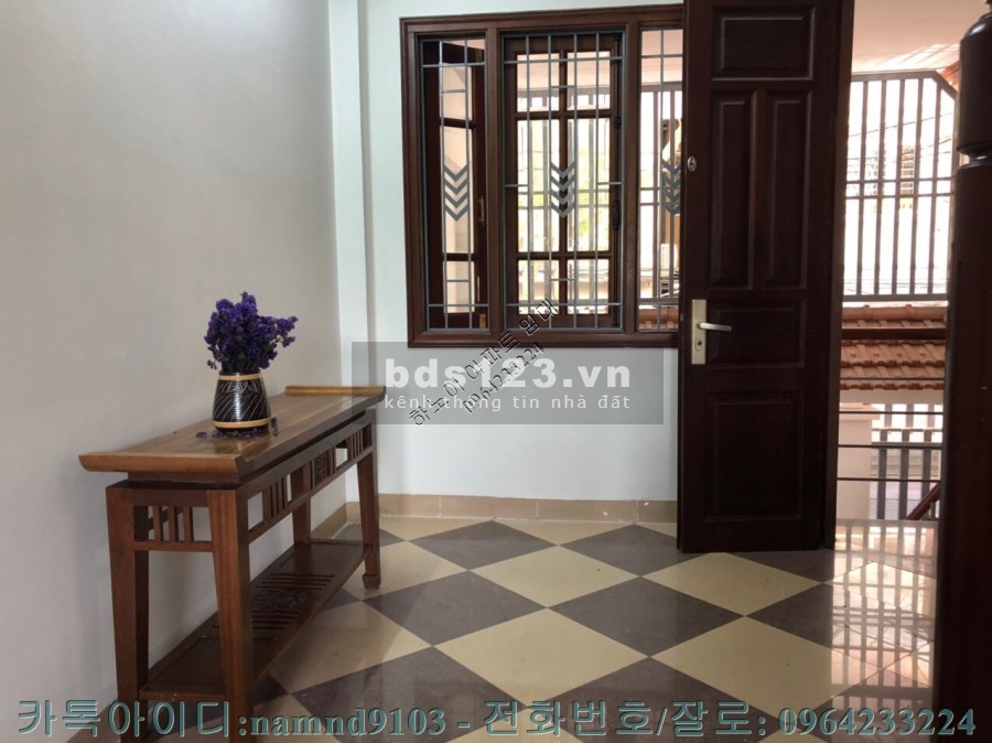 Cho thuê nhà riêng 4 tầng full nội thất khu Xuân La, giá cho thể thương lượng chính chủ