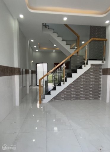 Chính chủ bán nhà mới xây ngay chợ Hưng Long Bình Chánh giá bán 2.5 tỷ, có thương lượng