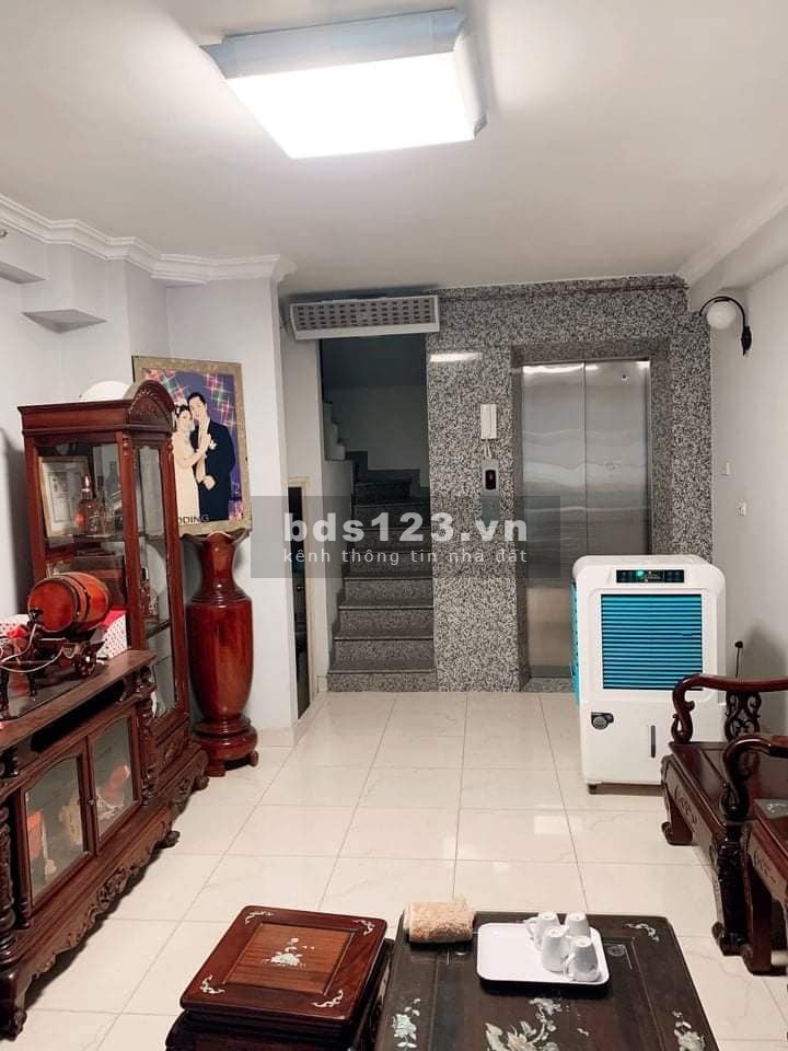 Bán Nhà Trần Quốc Hoàn có thang máy gara ô tô giá bán nhanh 8.8 tỷ đúc 7 tầng kiên cố