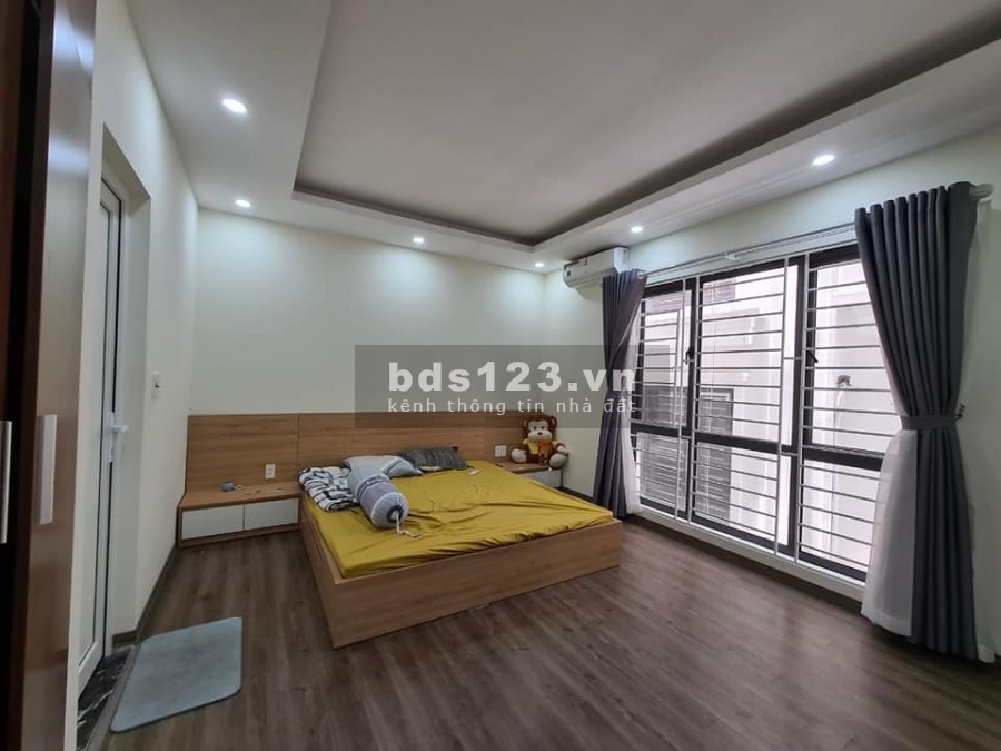 Cần bán nhà nguyên căn Khương Hạ, Quận Thanh Xuân, diện tích sử dụng 33m2, giá bán 3.9 tỷ