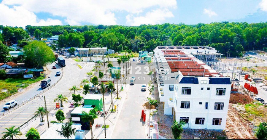 Cần bán nhà nguyên căn 1 trệt 2 lầu ở Phú Chánh Tân Uyên Bình Dương đẹp giá rẻ