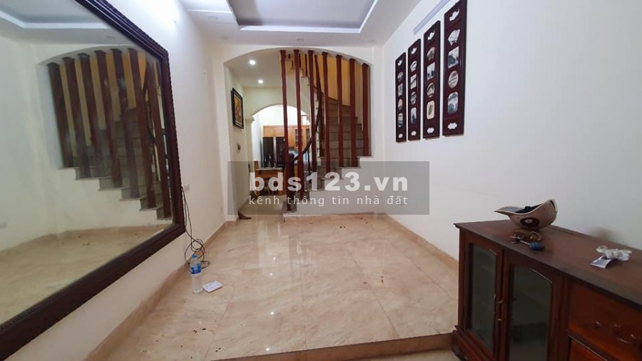 Bán nhà Lâm Du, 5m ra phố ô tô tránh, tặng nội thất chỉ 3 tỷ, liên hệ 0358882212
