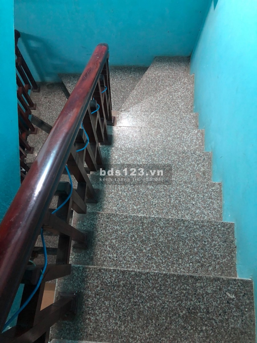 Bán nhà ngõ 8 Lê Quang Đạo (cổng làng phú đô) dt 32m x 4 tầng dòng tiền 12tr tháng giá 2.75 tỷ