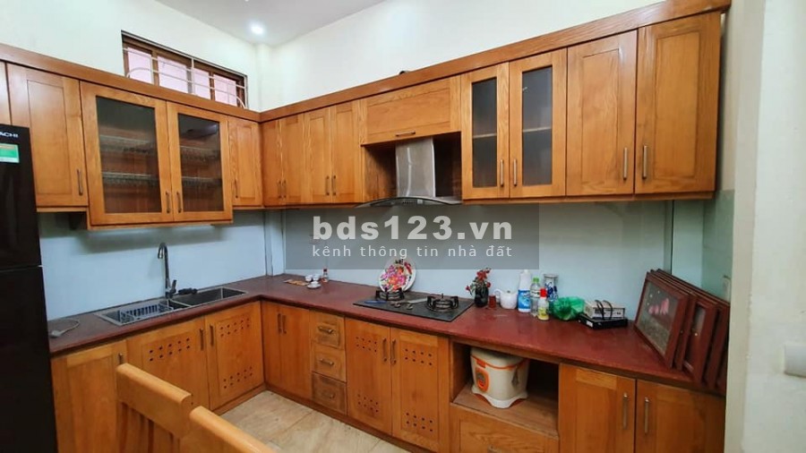 Bán nhà Lâm Du, 5m ra phố ô tô tránh, tặng nội thất chỉ 3 tỷ, liên hệ 0358882212