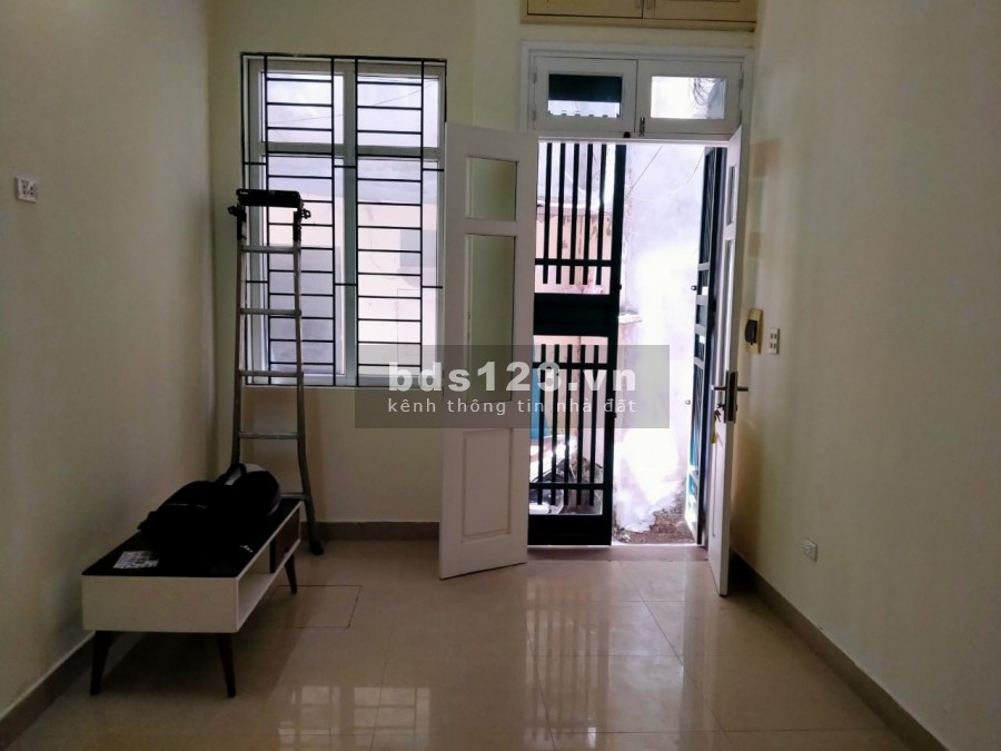 Nhà riêng Thanh Xuân sát ô tô tránh, ở ngay 5 tầng diện tích sử dụng 32m2 giá 3.55 tỷ