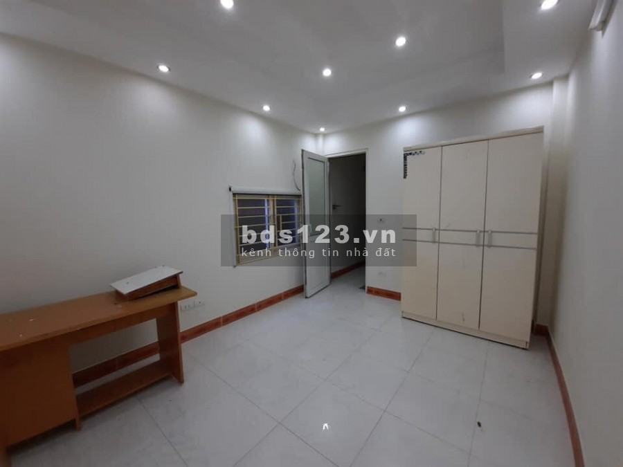 Nhà Thịnh Hào 2 đi vài bước chân ra phố Tôn Đức Thắng diện tích 17m2, giá bán 1.85 tỷ
