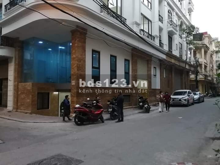 Bán nhà 8 tầng thang máy Trung Kính, lô góc 2 mặt ngõ rộng 10m, ô tô tránh, lh O94368O2O5