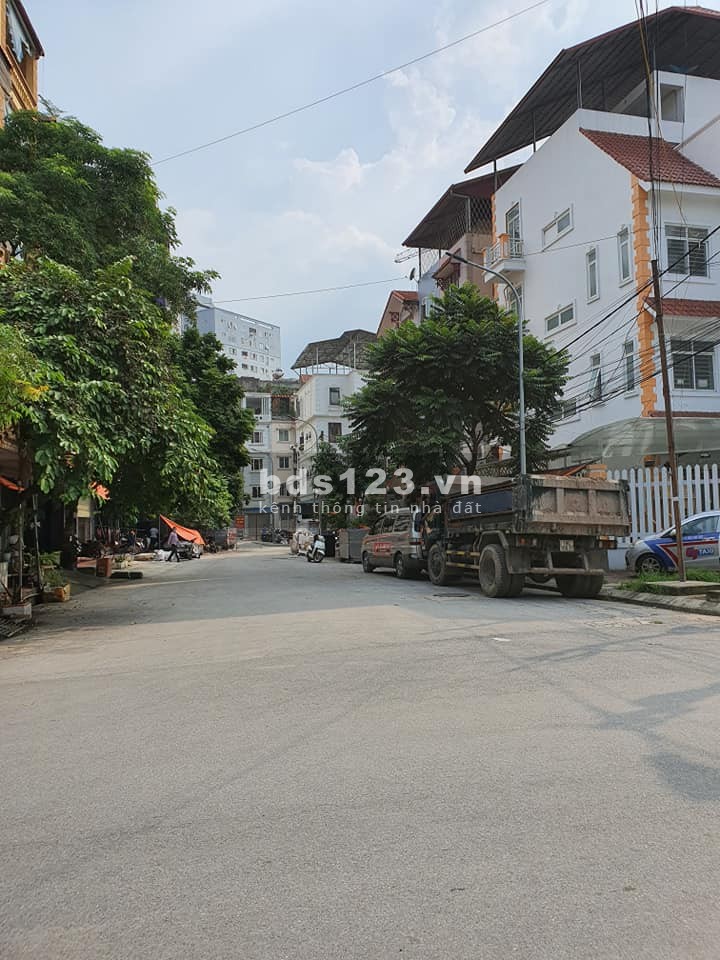 Bán nhà phân lô KĐT chợ Phùng Khoang, kinh doanh ngày đêm vỉa hè rộng 66m2 4 tầng giá 10 tỷ