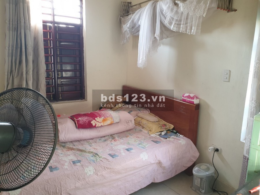 Bán nhà ngõ phố Đàm Lộc, ph Tân Bình, TP HD 40m2, 3 tầng, 3 ngủ, hướng tây, 1 tỷ 550
