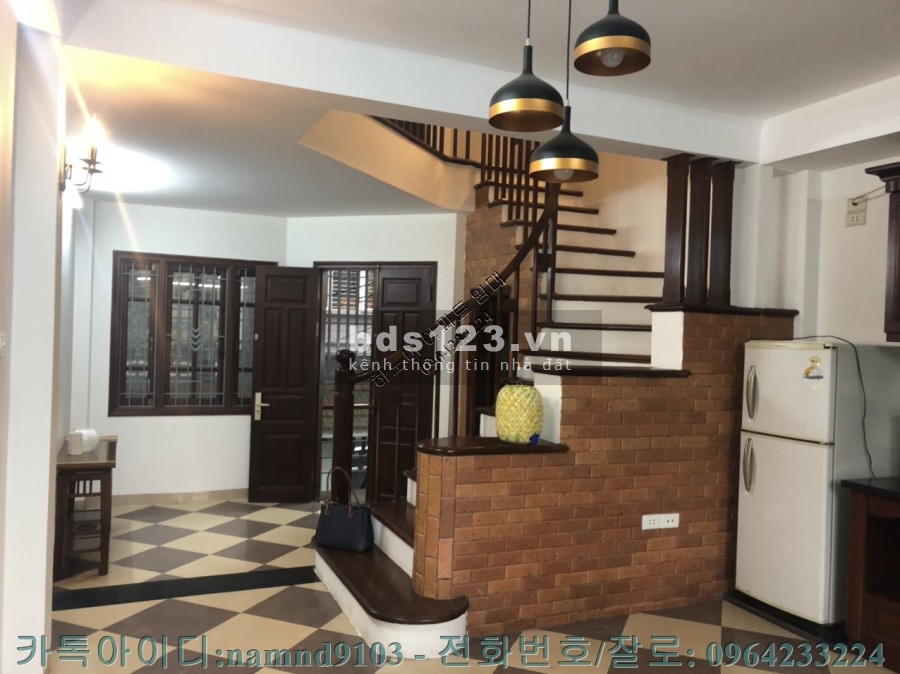 Cho thuê nhà riêng 4 tầng full nội thất khu Xuân La, giá cho thể thương lượng chính chủ