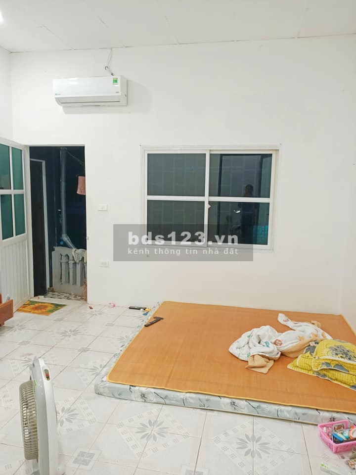 Bán Nhà Tân Mai diện tích nguyên căn 28m2 4 tầng bê tông kiến cố, giá chào 2,3 tỷ