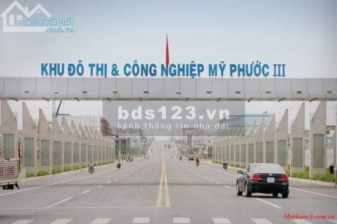 Chính chủ cần bán dãy trọ 300m2(10x30m), có 14P+2KIOT kinh doanh ổn định, SHR, vị trí đẹp.