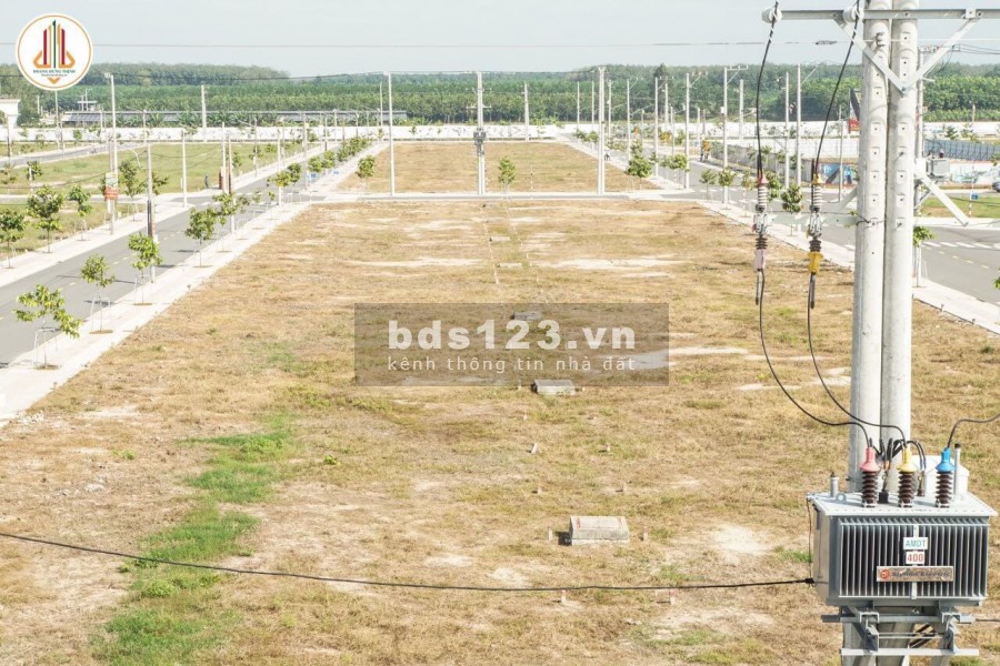 Chính chủ gửi bán lô đất nằm gần ngay chợ giá bán 790 triệu, pháp lí đầy đủ, hỗ trợ vay