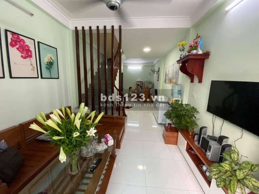 Bán nhà nguyên căn đường Ỷ La, Quận Hà Đông, Nhà Mới, Lô Góc: 46m, 5 tầng, Giá 2,7 Tỷ