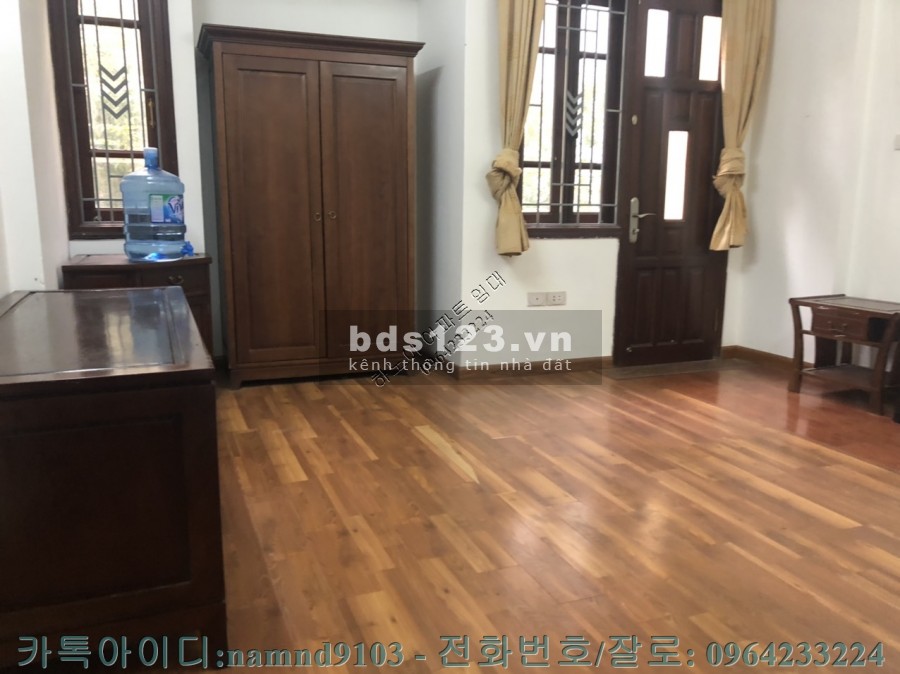 Cho thuê nhà riêng 4 tầng full nội thất khu Xuân La, giá cho thể thương lượng chính chủ