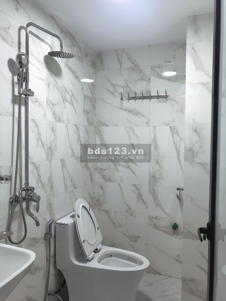 Bán nhà Nghĩa Đô Quận Cầu Giấy, ngõ ô tô đỗ cổng, diện tích sử dụng 35m2 giá 6.65 tỷ