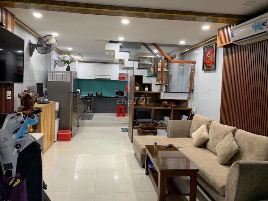 Nhà hẻm 5m Cộng Hoà, phường 11, Quận Tân Bình, diện tích vuông vức 5x10m, giá bán 6 tỷ