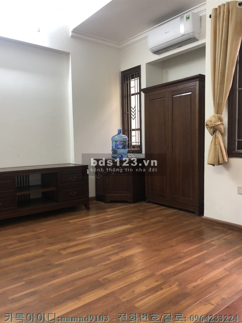 Cho thuê nhà riêng 4 tầng full nội thất khu Xuân La, giá cho thể thương lượng chính chủ