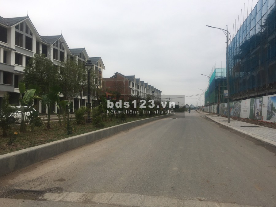 Bán đất Yên Vĩnh, Kim Chung 32m gần trục chính, trường C1-2 liên hệ chính chủ 0985976481