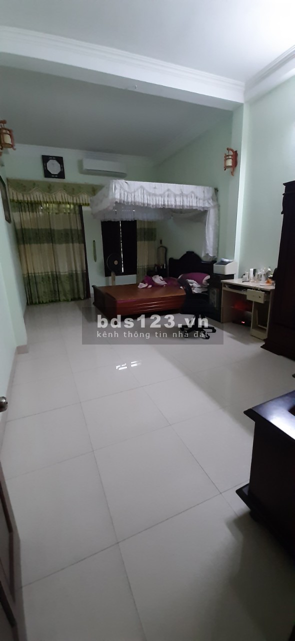 Cần Bán Gấp Nhà 3 tầng + 1 Tum ( Có Gara) Phúc Thịnh Phúc Thành để lại toàn bộ nội thất