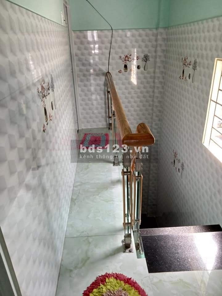 Bán gấp nhà đường Nguyễn Súy Tân Phú 50m2 gần chợ, trường học LH 0896721788