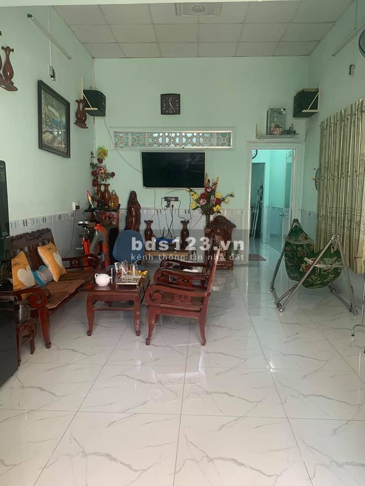 Bán nhà nguyên Tân Bình diện tích sử dụng 73m2(4*18m) chỉ 4.9 tỷ liên hệ 0896721788