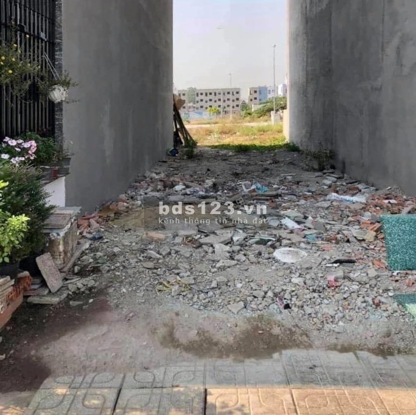 Lô Đất Trảng Dài, gần cổng sau trường Đại Học Công Nghệ Đồng Nai giá 800 triệu diện tích 110m2