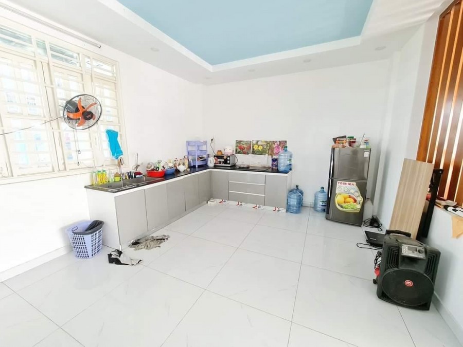 Bán biệt thự Hẻm Xe Tải Lê Văn Lương Nhà Bè ngang 6m, 132m2 4 tầng nhỉnh hơn 13 tỷ