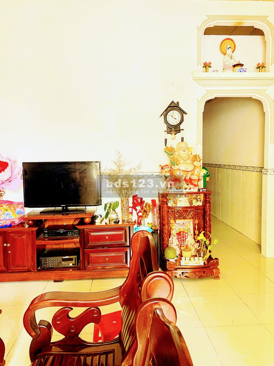 Nhà nguyên căn giá rẻ Quận Gò Vấp, có sân vườn, giảm 300 triệu sổ chính chủ, công chứng ngay