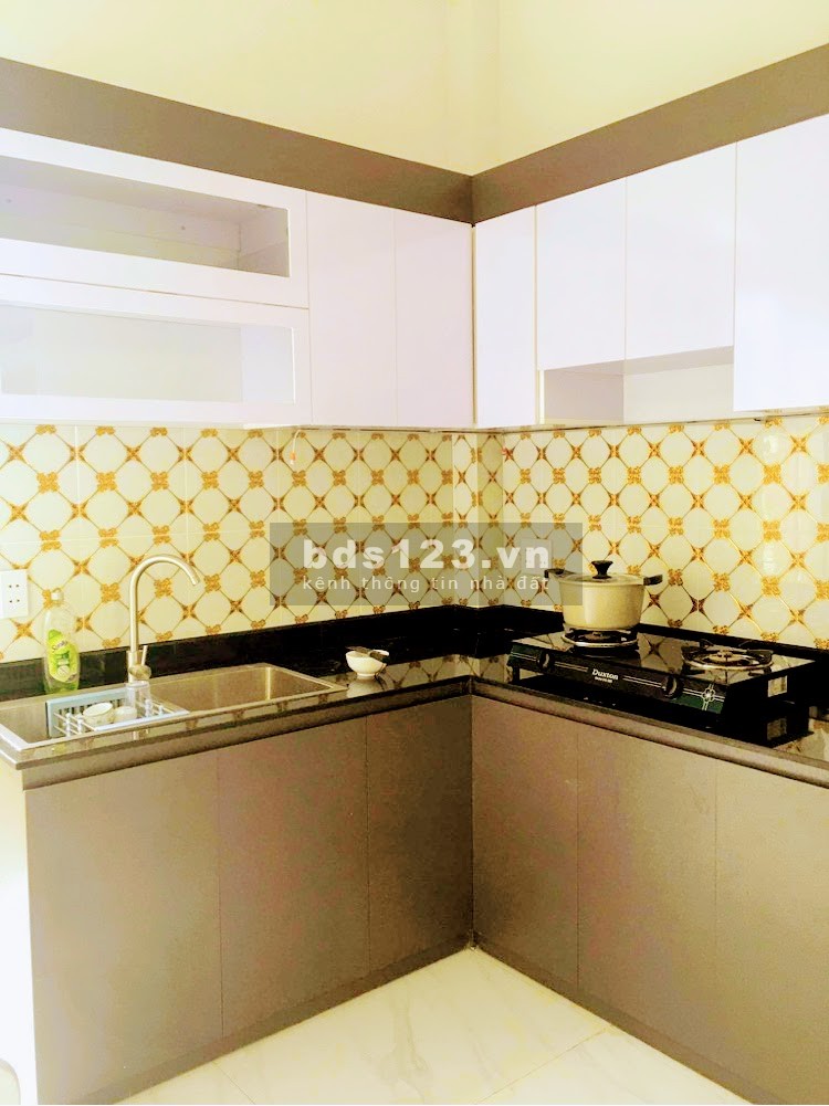 Nhà nguyên căn giá rẻ Quận Gò Vấp, có sân vườn, giảm 300 triệu sổ chính chủ, công chứng ngay