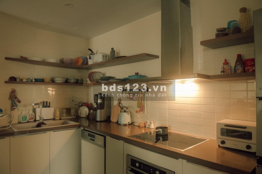 Bán nhà nguyên căn hẻm lớn 6m Lê Văn Sỹ, Quận 3, dtsd 4.2x25, 3 lầu, 7PN giá chỉ 13ty9