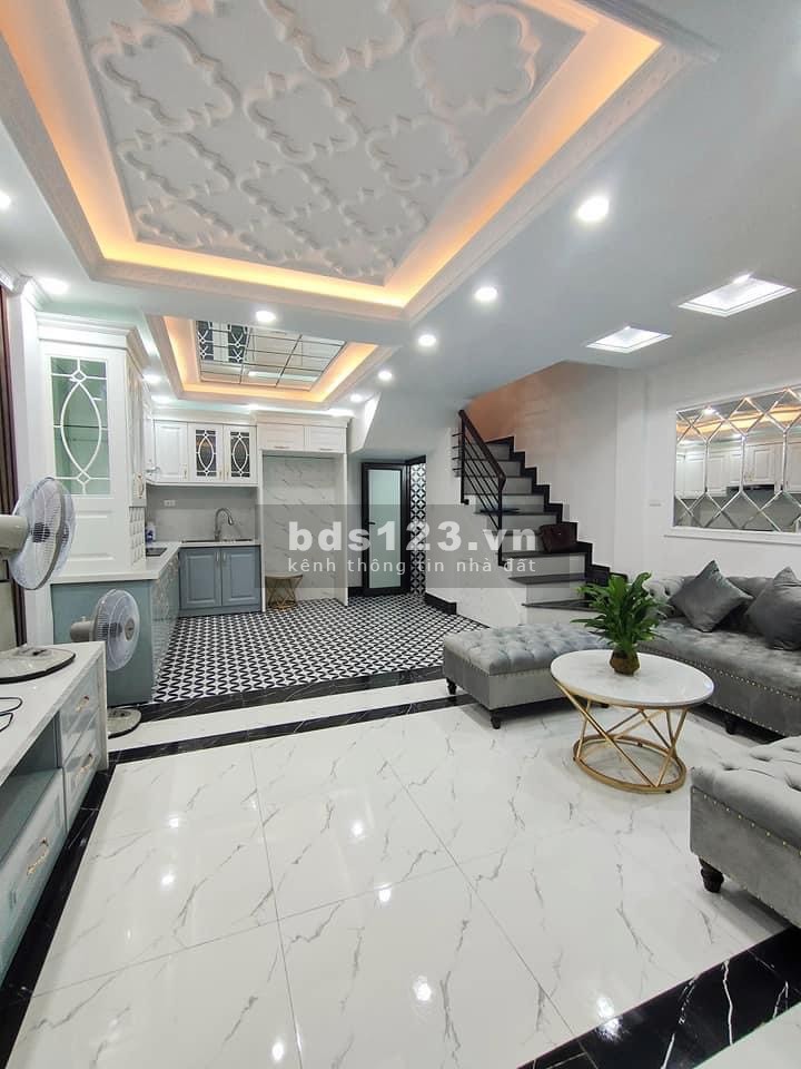 Bán nhà siêu phẩm trung tâm Đống Đa, nhà đẹp vào ở luôn, sổ đẹp, đúc kiên cố 5 tầng