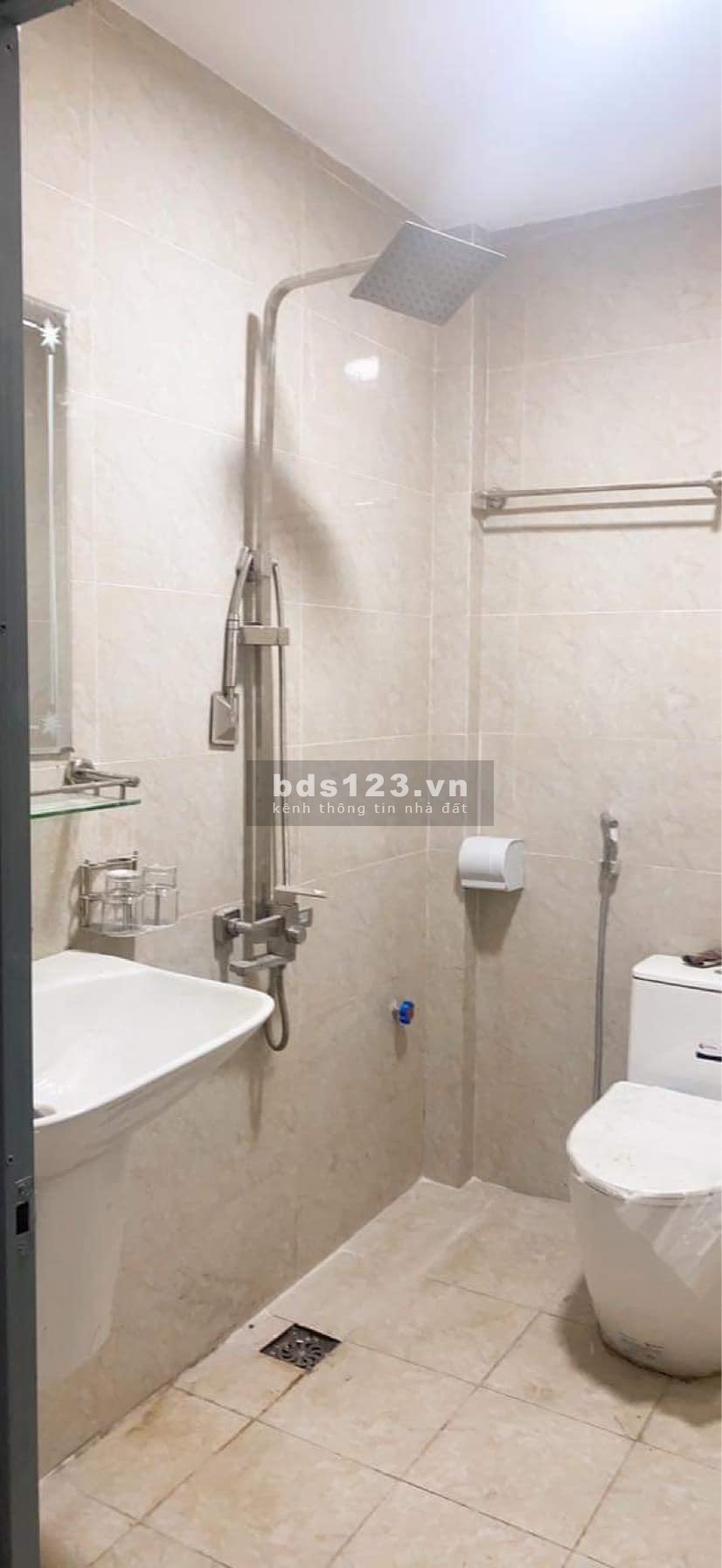 Bán nhà ngõ ô tô đõ cửa phố Quan Nhân giá bán 7.1 tỷ sổ chính chủ bàn giao ngay