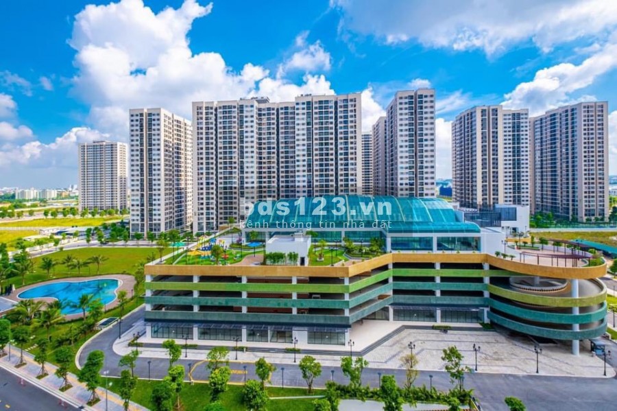 Chuyển nhượng căn góc 3 phòng ngủ, 2 wc giá bán 2.3 tỷ, đã có sổ đỏ chung cư Vinhomes Ocean Park