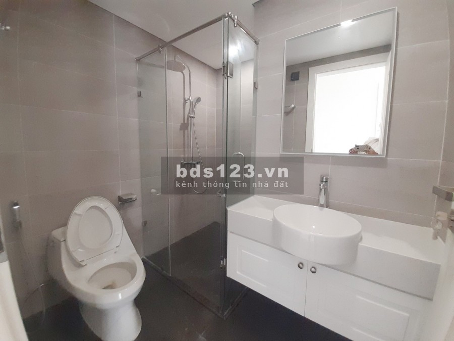 Chính chủ cho thuê CH 3 ngủ tầng cao tại R3 Sunshine Riverside, 98.96m2, view cầu Nhật Tân. LH 0973781843 Ánh.