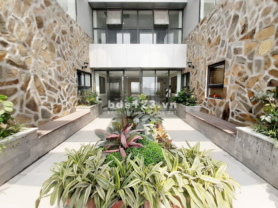 Chính chủ cho thuê CH 3 ngủ tầng cao tại R3 Sunshine Riverside, 98.96m2, view cầu Nhật Tân. LH 0973781843 Ánh.