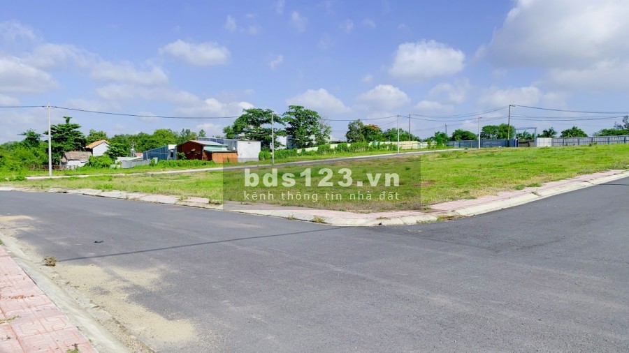 Đất nền Trung Tâm TP Biên Hòa lô đất sổ đỏ riêng thổ cư 100% gía bán 1.1 TỶ/ Nền