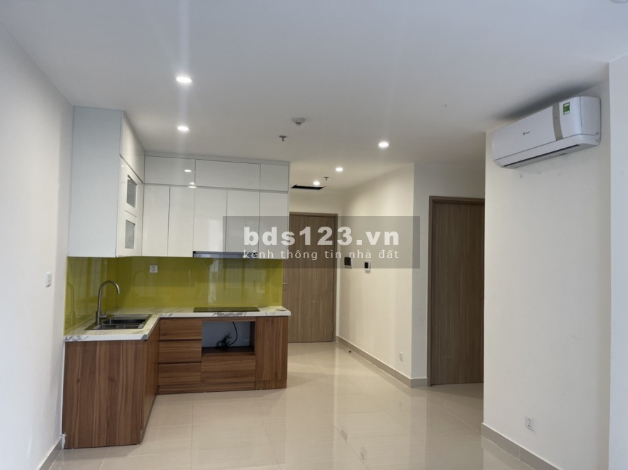 Bán cắt lỗ căn hộ 2PN 2WC tại chung cư Vinhomes Ocean Park diện tích 63m2 pháp lí đủ