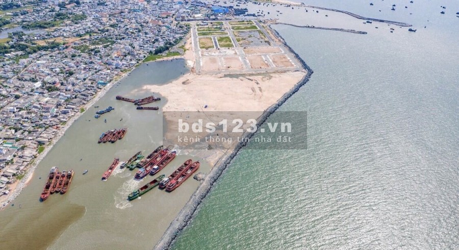 Đất nền 2 mặt tiền biển sổ đỏ lâu dài, liền kề khu dân cư hiện hữu, thanh toán 30 tháng