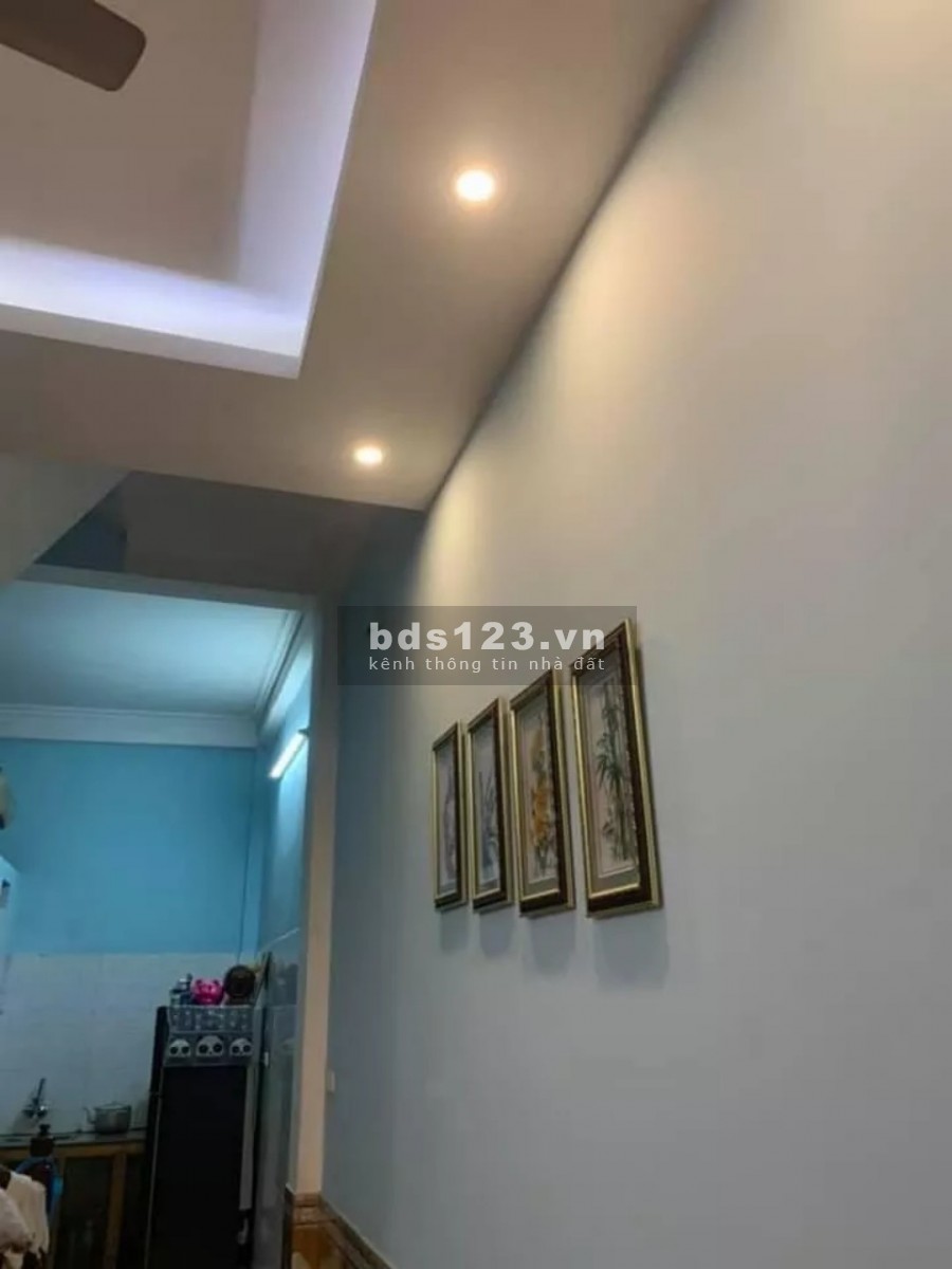 Bán nhà đẹp Khương Hạ 34m2, đúc 3,5 tầng ngõ 2m thông Giá 2,85 tỷ bay trong ngày