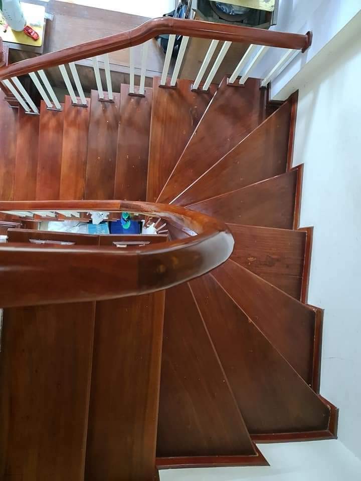 Bán nhà đường Phạm Văn Đồng, Cổ Nhuế. Về ở ngay, ô tô đỗ cửa, DT 41m2, 5 tầng, gián 4.2 tỷ