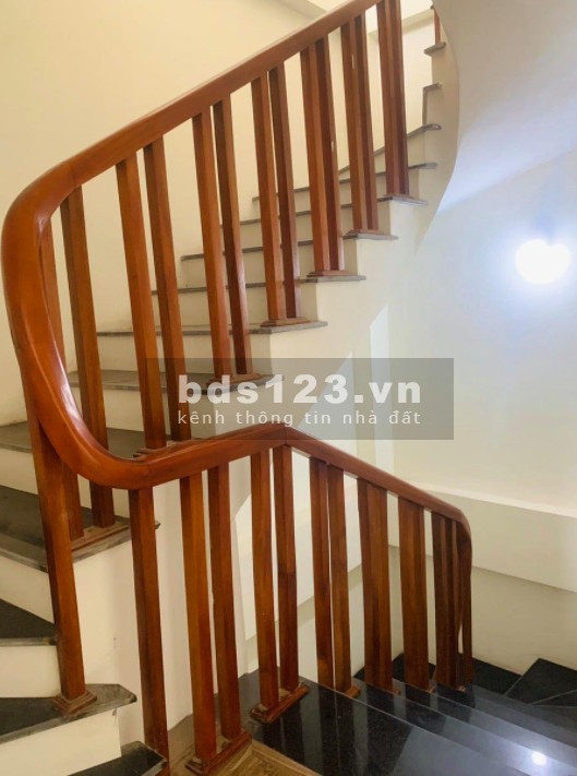 Bán nhà duy nhất phố Đại Mỗ dtsd 20m ra đường ô tô tránh, dtsd 36m2, 4 tầng, giá nhỉnh. 3 tỷ