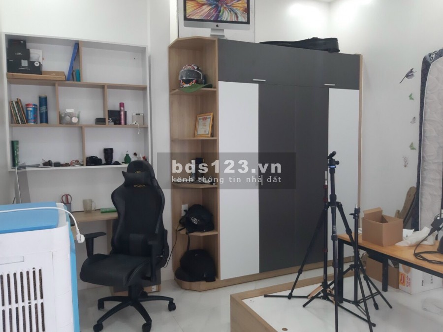 Bán nhà 2 tầng hiện đại đường Cầu Dứa Phú Nông- Nha Trang, ô tô vào tận nơi sổ hồng