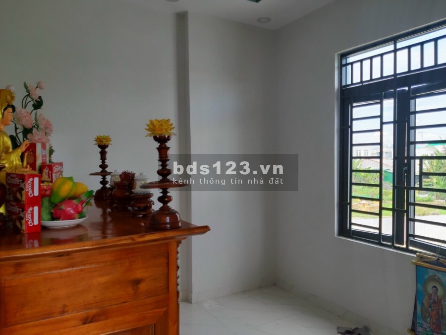 Bán nhà 2 tầng hiện đại đường Cầu Dứa Phú Nông- Nha Trang, ô tô vào tận nơi sổ hồng