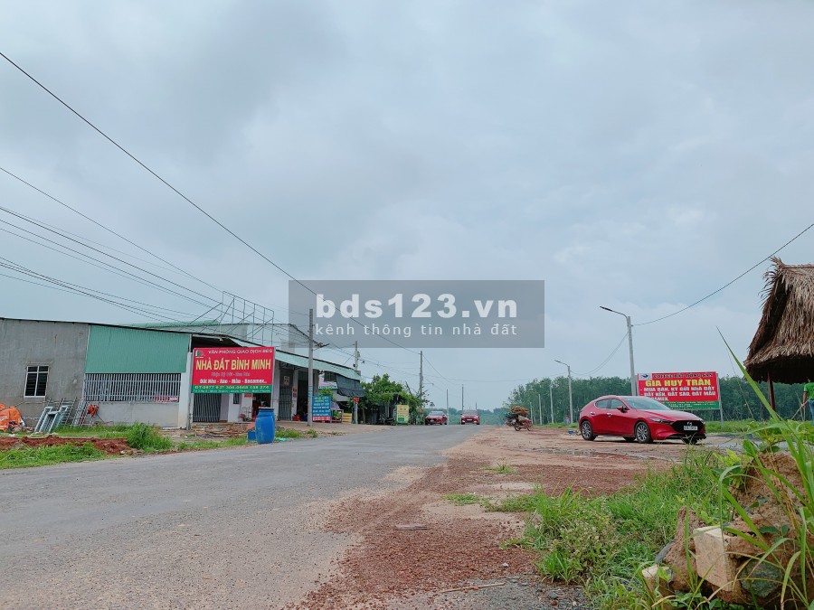 Chính chủ cần bán lô đất mặt tiền đường nhựa ngay KCN Becamex chợ thành giá rẻ hơn 200tr