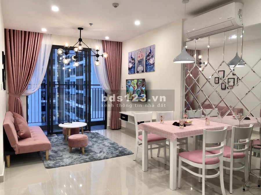 Cho thuê căn hộ chung cư full nội thất 2PN màu hồng dễ thương giá 6 triệu/tháng, lhcc