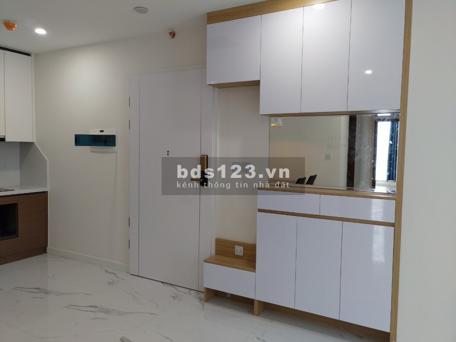 Cho thuê căn hộ cao cấp 3PN full đồ tầng cao Sunshine City, sẵn nhà ở luôn