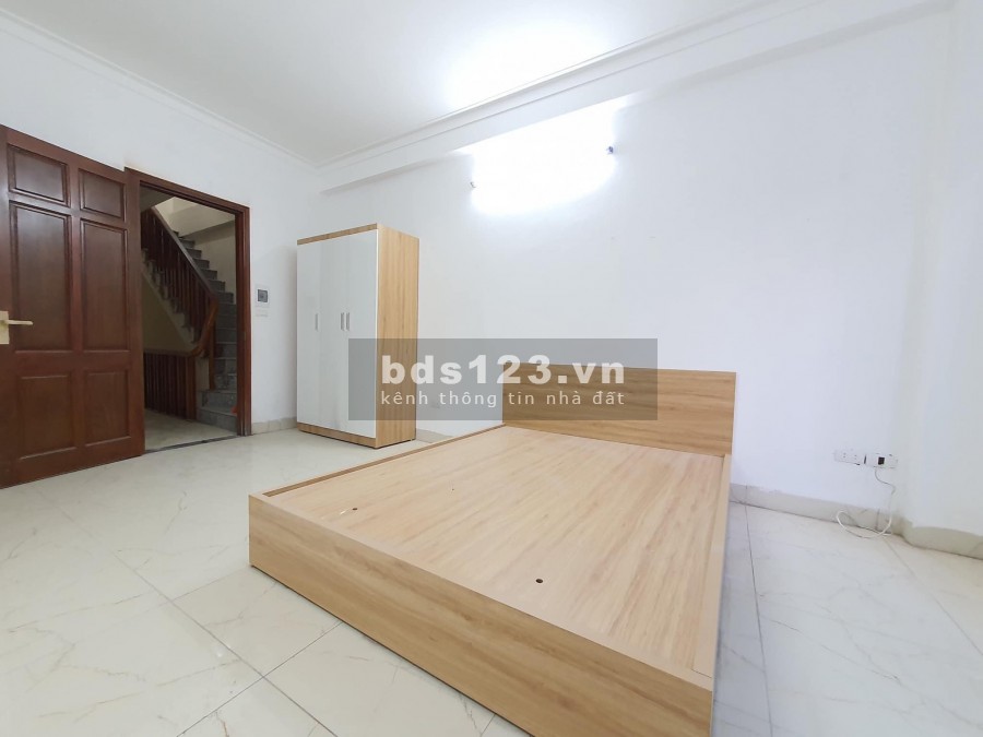 Bán nhà 68m2 Nguyễn Văn Cừ, Long Biên, gara, thang máy, stayhome, nhỉnh 7 tỷ